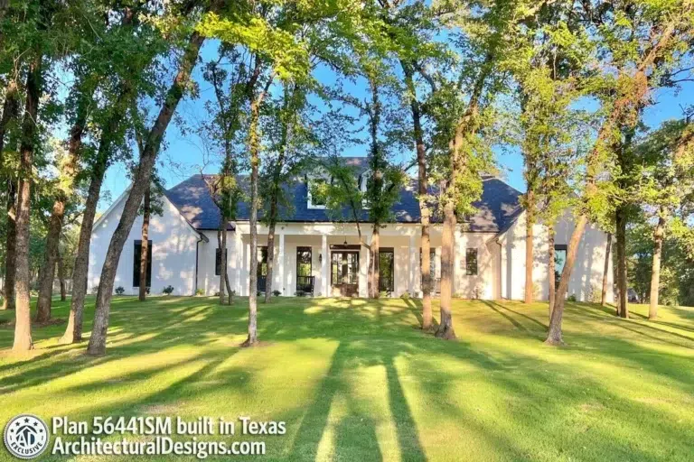 Classic Southern House Plan with Balance and Symmetry (Floor Plan)