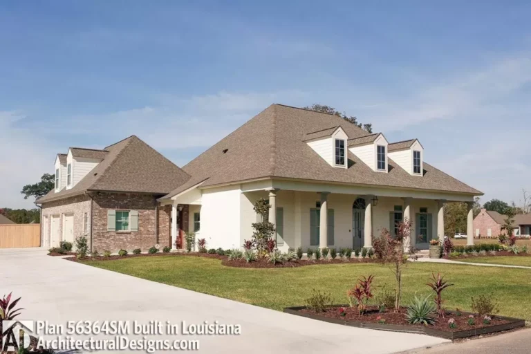 3 Bedroom Acadian Home Plan (Floor Plan)