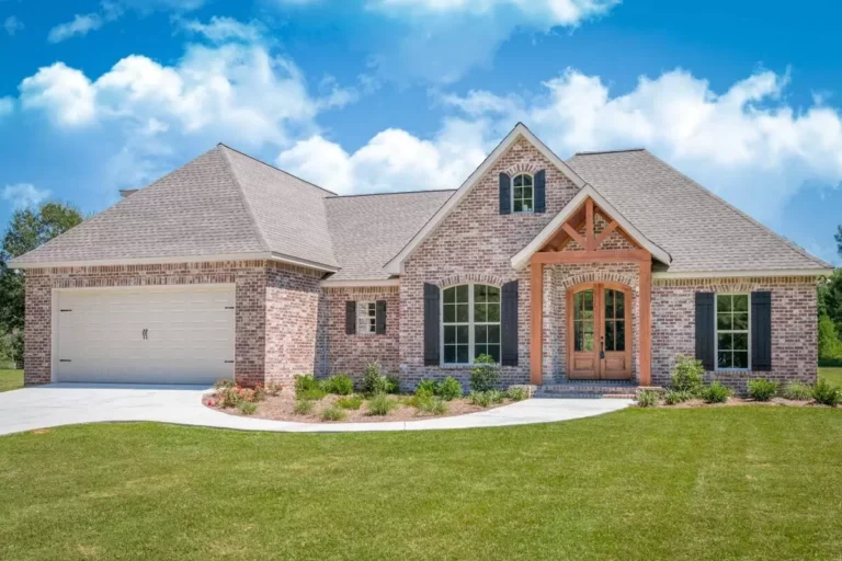 Acadian House Plan With Bonus and Flex Room (Floor Plan)