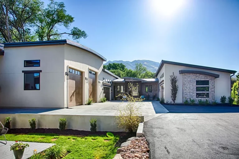Deluxe Contemporary House Plan with 6 Garage Bays plus RV Storage (Floor Plan)
