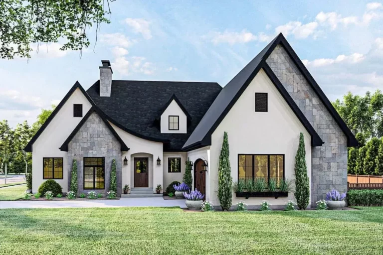 3-Bed Modern Cottage House Plan with Large Rear Covered Patio (Floor Plan)