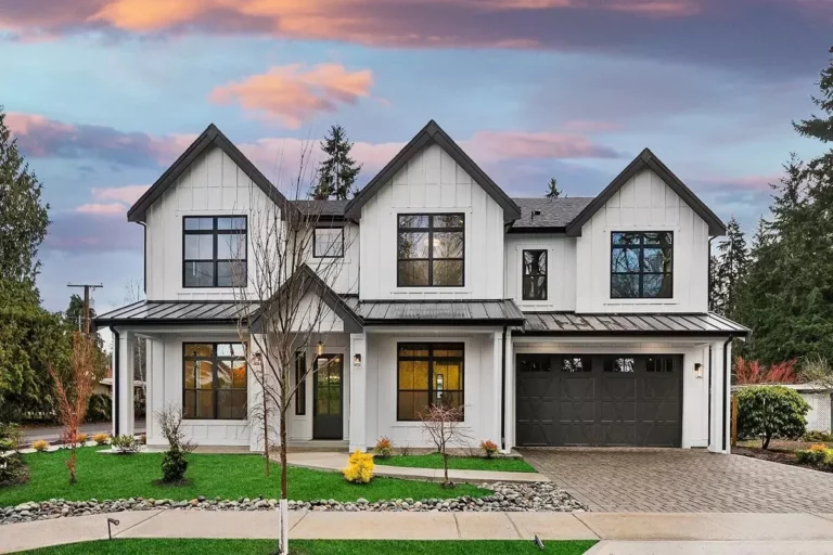 New American Farmhouse with Upstairs Bedrooms, Laundry and Playroom (Floor Plan)