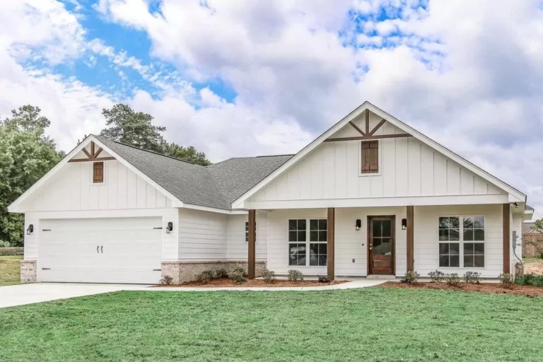 Budget-Friendly 3-Bed House Plan with Farmhouse Front Porch (Floor Plan)