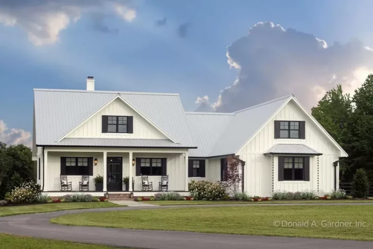 Modern Farmhouse Plan with Screened Porch and Split-bed Layout (Floor Plan)