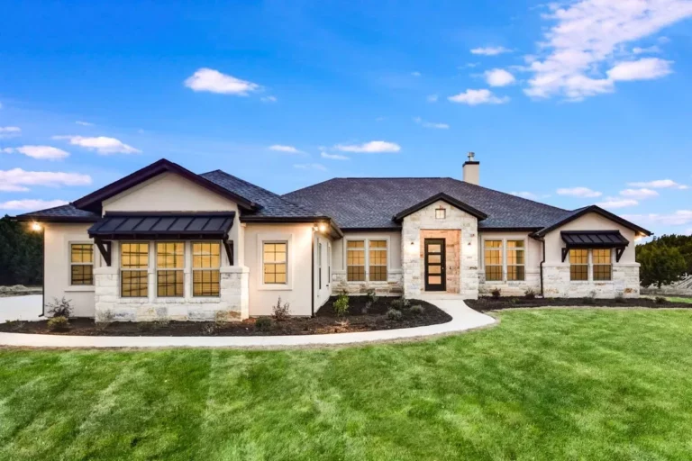 One-Story Living 4-Bed Texas-Style Ranch Home Plan (Floor Plan)
