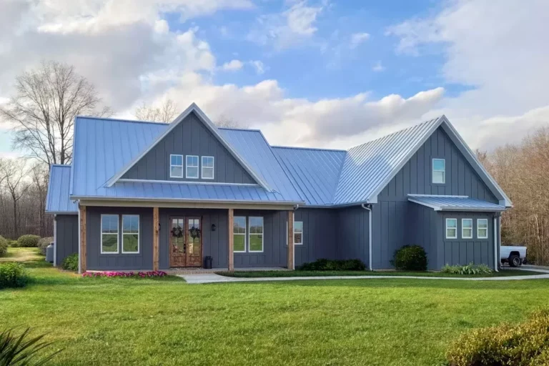 Split Bed Modern Farmhouse with Optional Bonus Room – 1983 Sq Ft (Floor Plan)