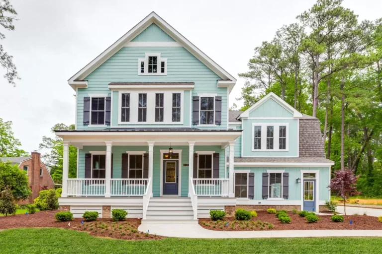 Open Floor Plan Farmhouse with a Main Floor Home Office and Convenient Laundry Upstairs (Floor Plan)