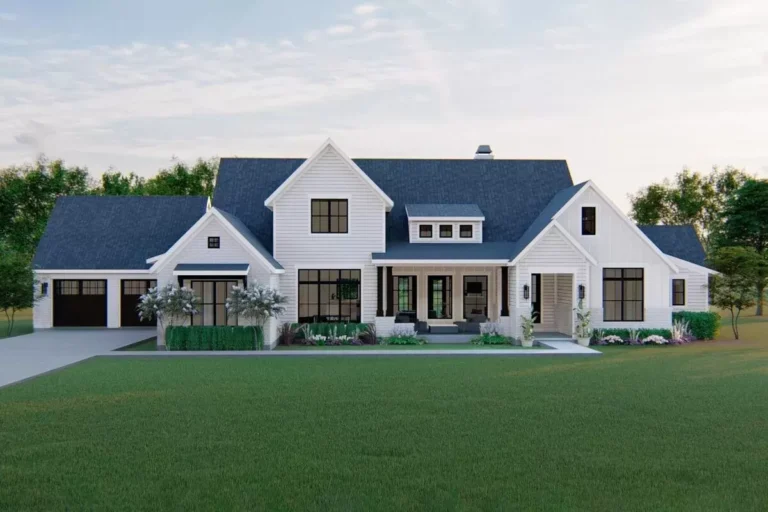 4 Bed Modern Farmhouse with Home Office Under 3400 Sq Ft (Floor Plan)