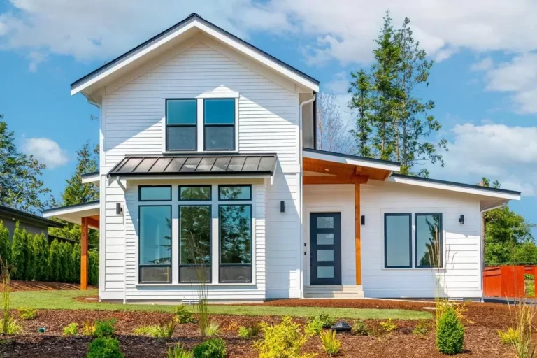 Contemporary Farmhouse under 2,000 square feet (Floor Plan)