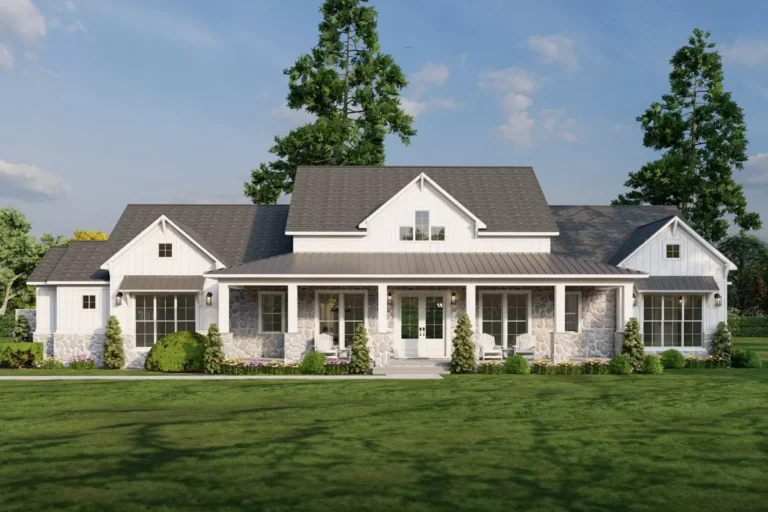 3-Bed Modern Farmhouse Plan with Main Level Master and Bunk Room – 2650 Sq Ft (Floor Plan)