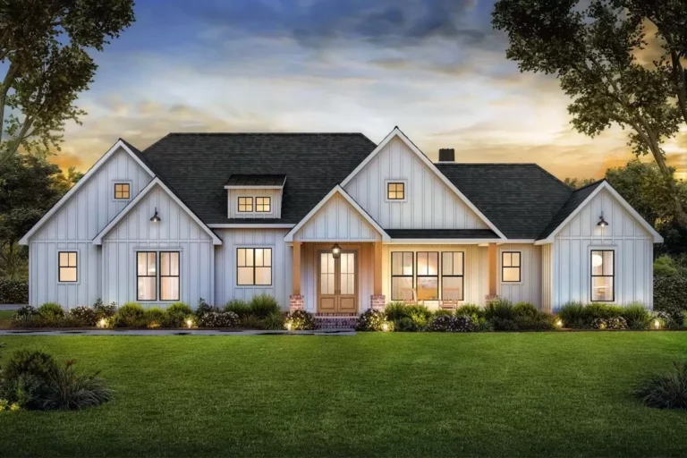 4-Bed Country Craftsman House Plan with Outdoor Kitchen – 2507 Sq Ft (Floor Plan)