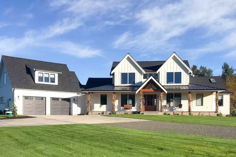 Beautiful 3-Bed Modern Farmhouse Plan with Angled Garage – 3216 Sq Ft (Floor Plan)