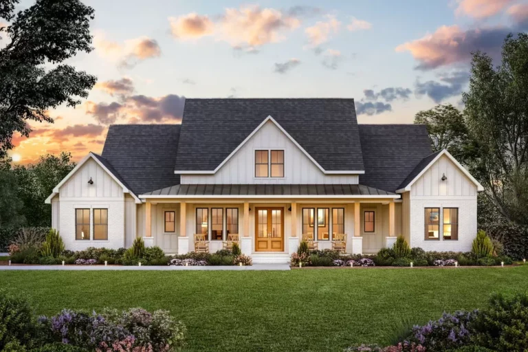 4-Bed Modern Farmhouse with Vaulted Great Room and Outdoor Fireplace – 2841 Sq Ft (Floor Plan)