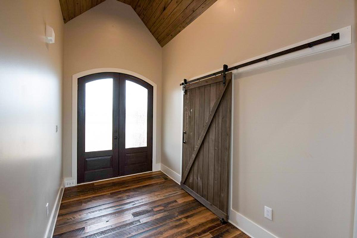 Foyer/Entry