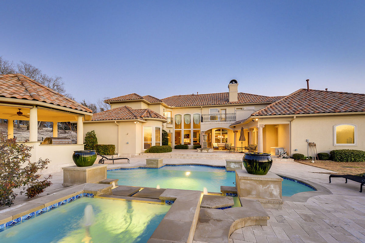Patio/Outdoor