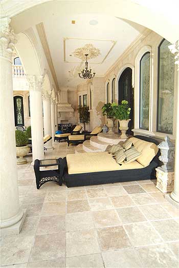 Patio/Outdoor