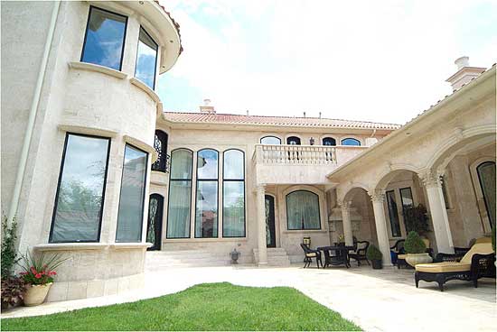 Patio/Outdoor