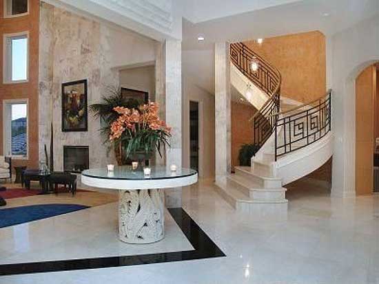 Foyer/Entry