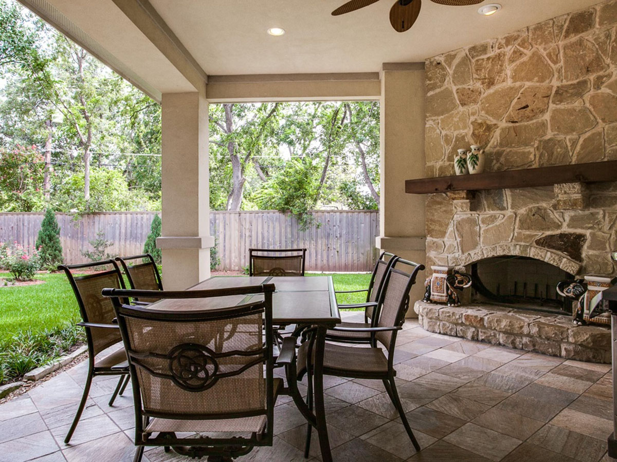 Patio/Outdoor