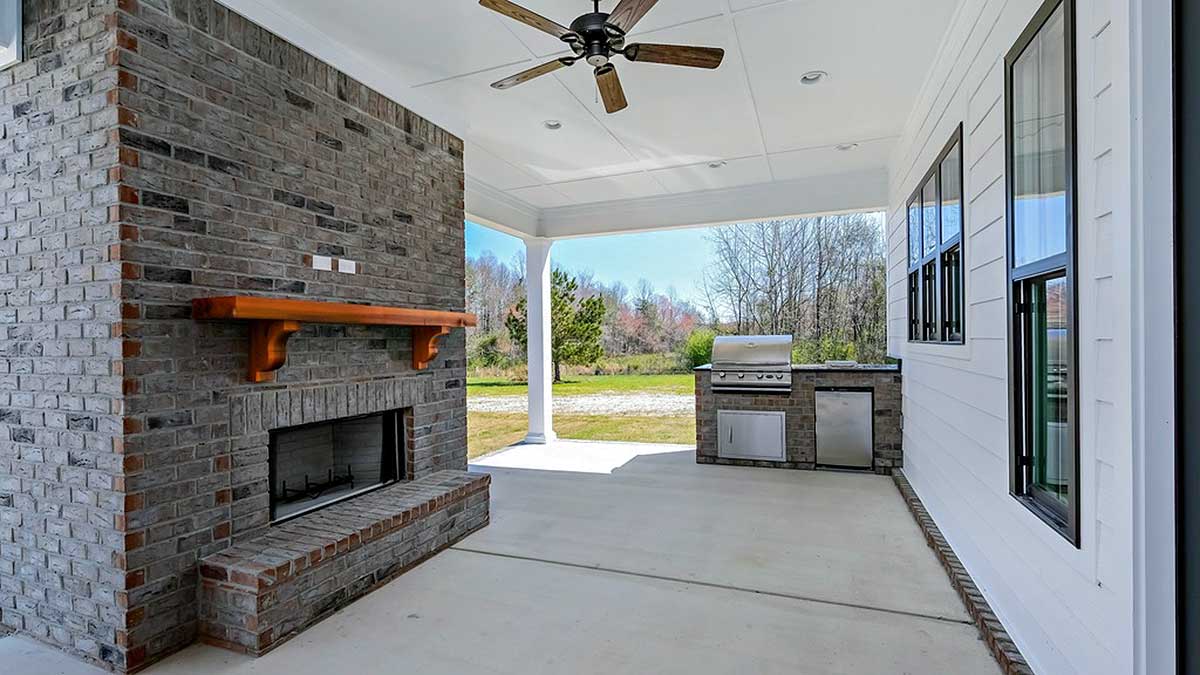 Patio/Outdoor