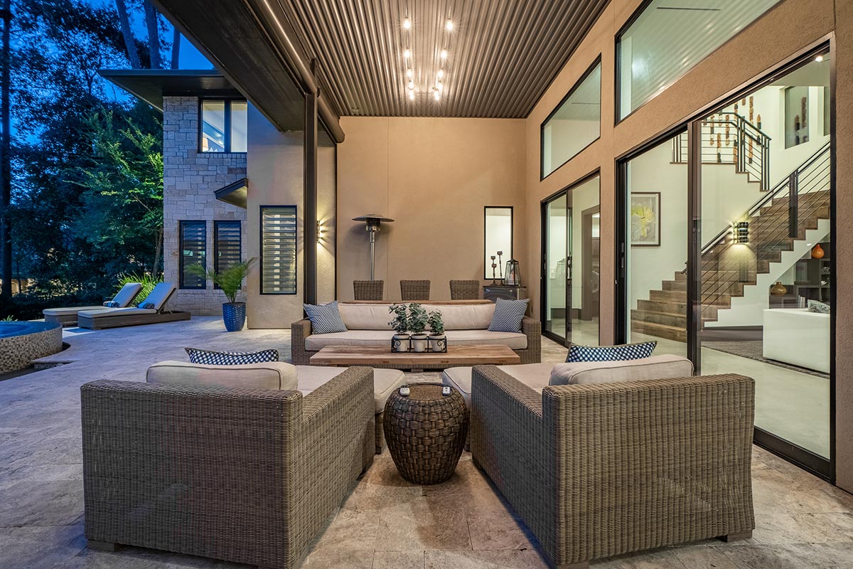 Patio/Outdoor