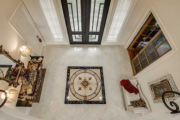 Foyer/Entry