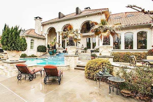 Patio/Outdoor