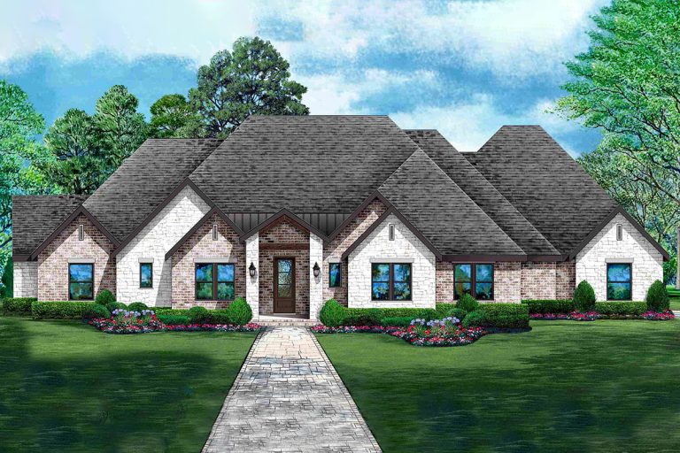 Traditional European House Plan with Game / Media Rooms (Floor Plan)