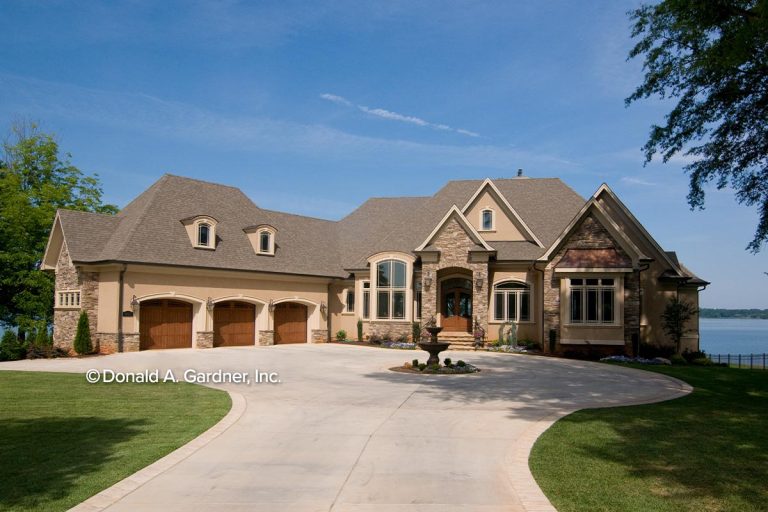 Luxury European House Plan with Bonus Room above Garage (Floor Plan)