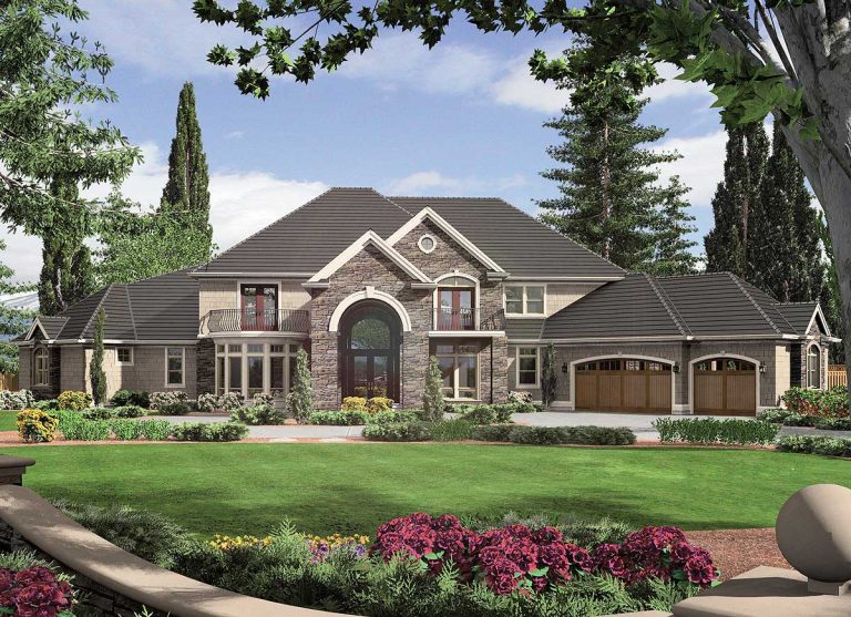 Grand Interior, Plus Outdoor Living and Kitchen (Floor Plan)