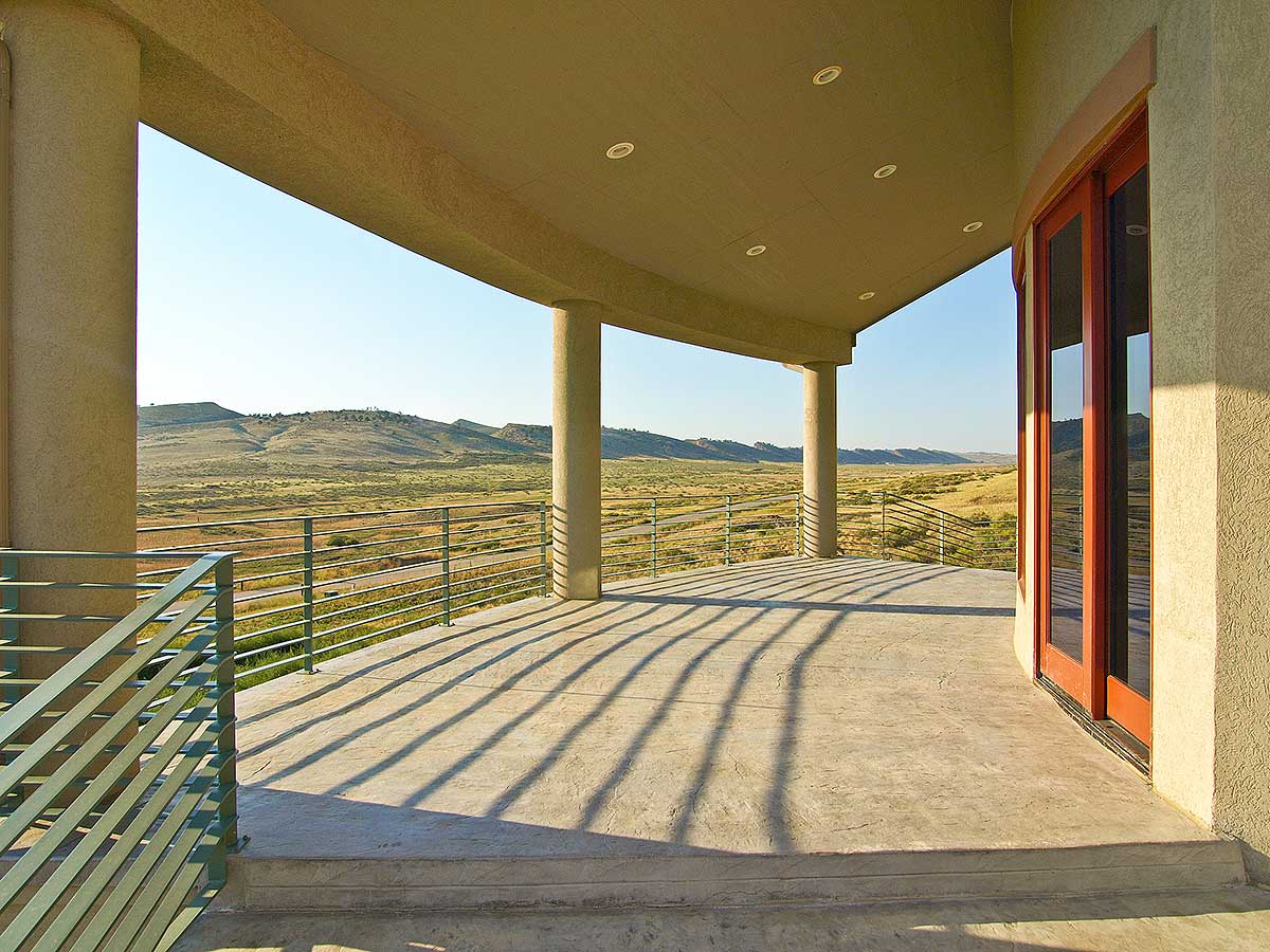 Patio/Outdoor