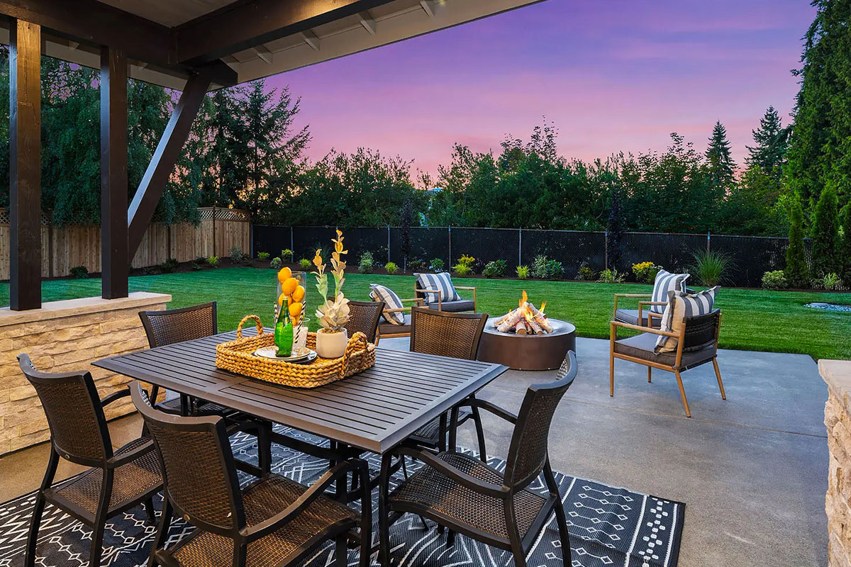 Patio/Outdoor