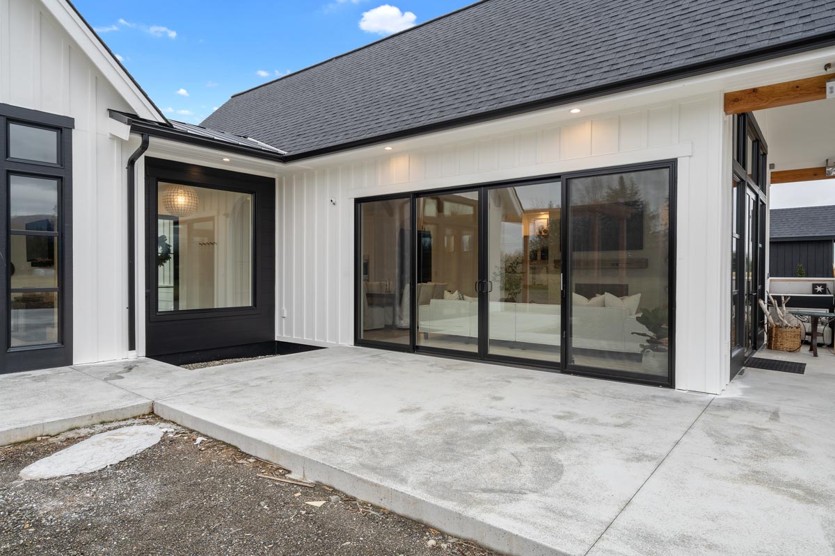 Patio/Outdoor