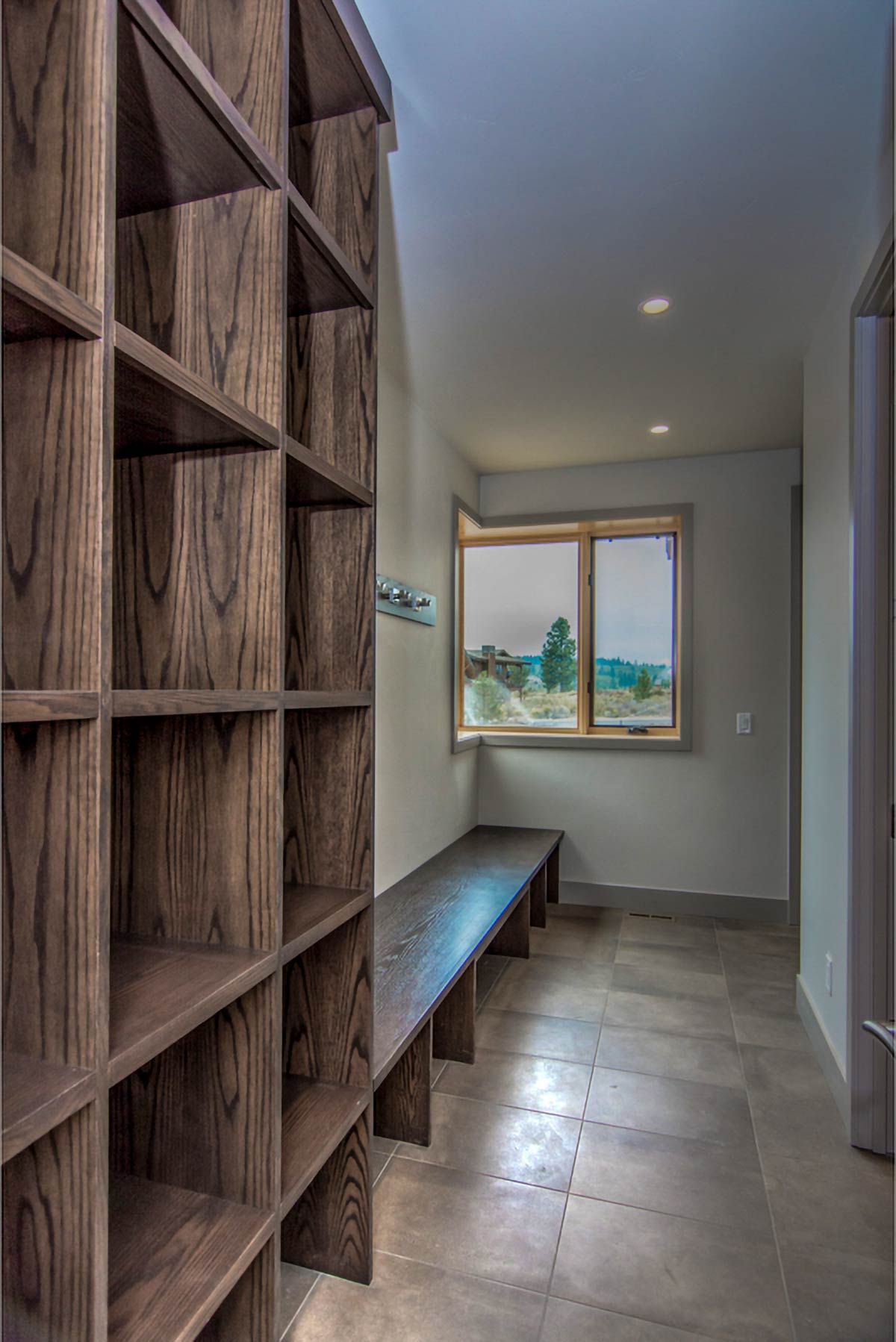 Foyer/Entry
