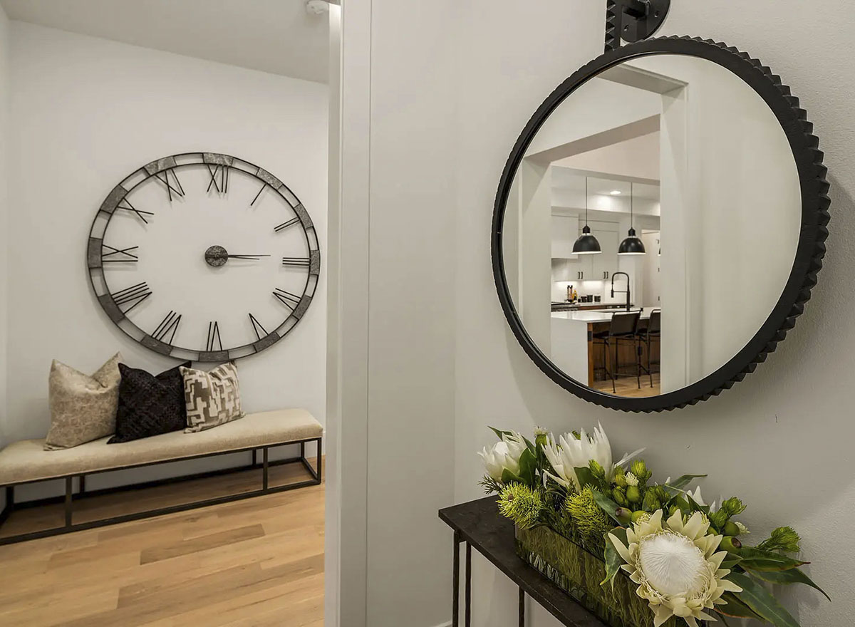 Foyer/Entry
