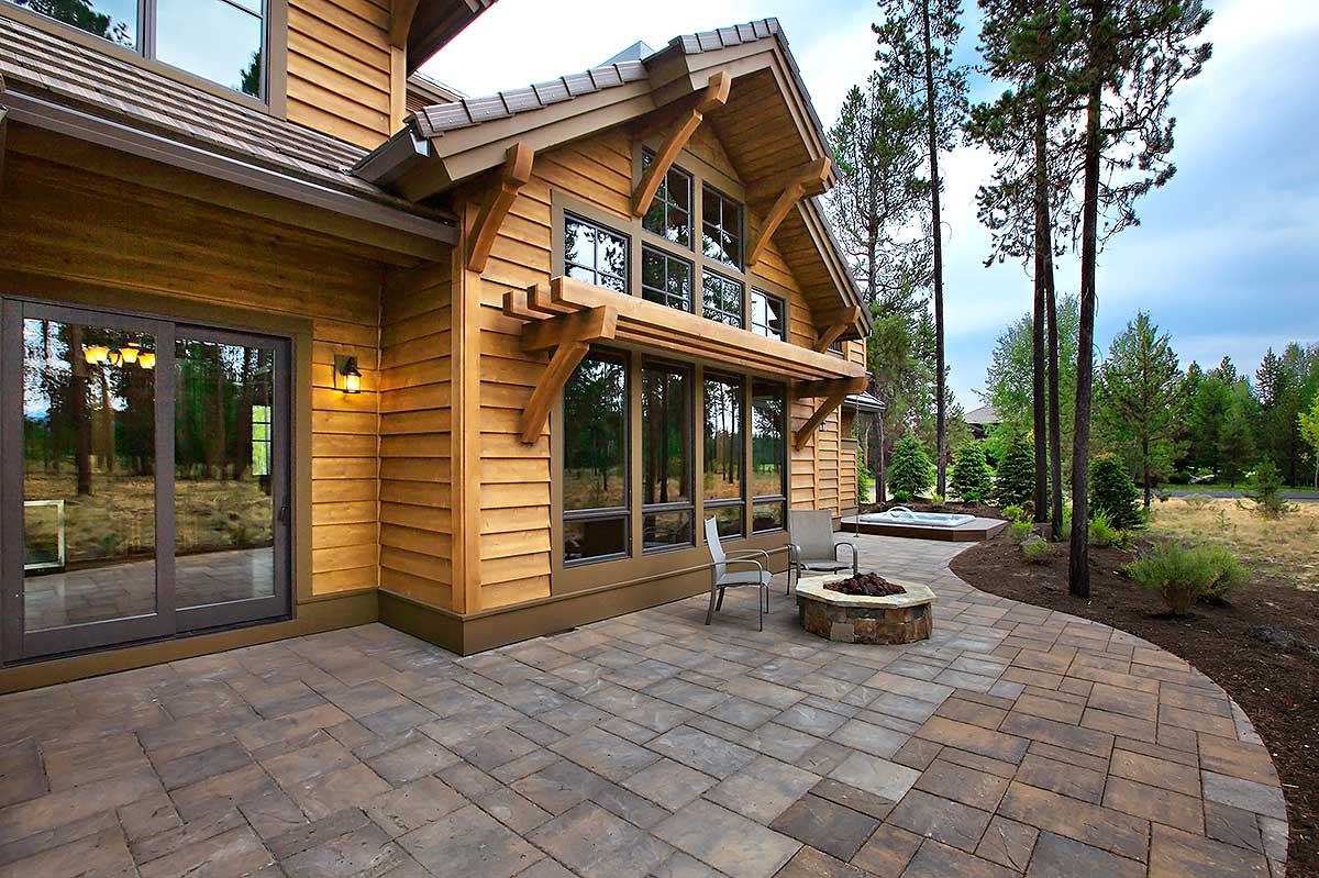 Patio/Outdoor
