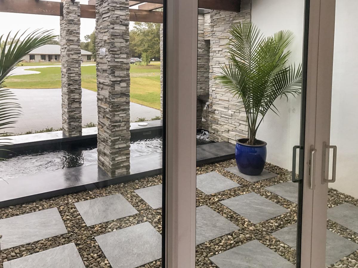 Patio/Outdoor