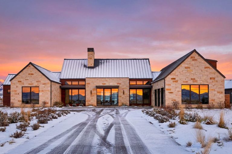 Expansive Contemporary Farmhouse House Plan with Sunroom and 3-Car Garage (Floor Plan)