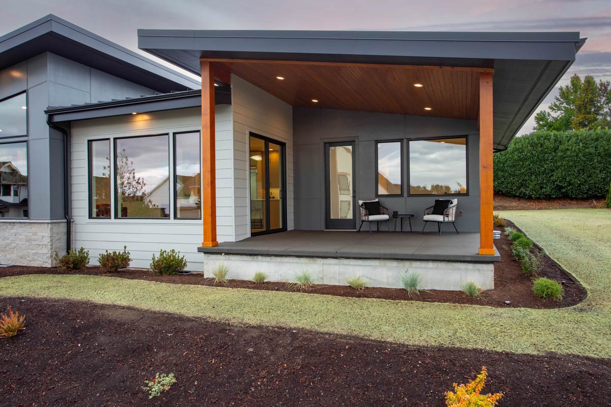 Patio/Outdoor