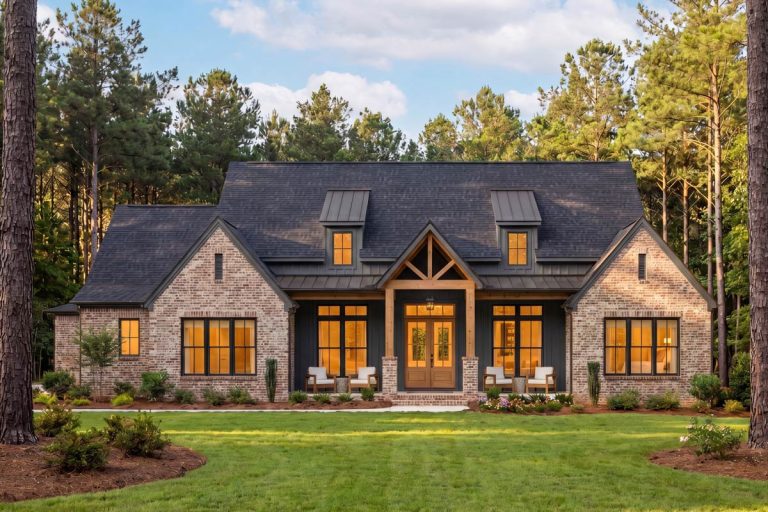 Modern Farmhouse House Plan Featuring 3 Bedrooms and 2679 Square Feet (Floor Plan)