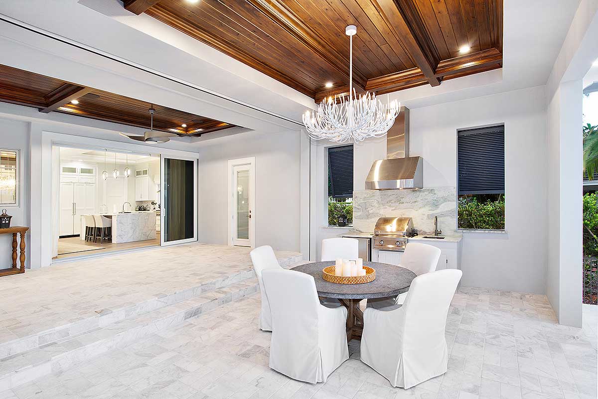 Patio/Outdoor