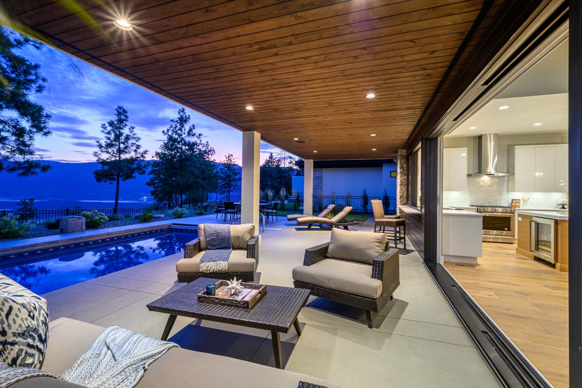 Patio/Outdoor