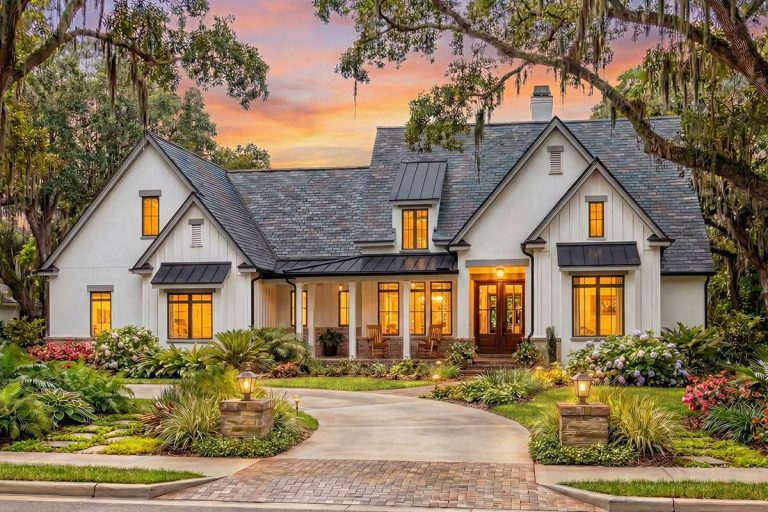 4-Bed Modern Farmhouse House Plan with Vaulted Great Room (Floor Plan)