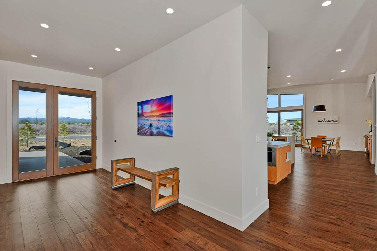Foyer/Entry