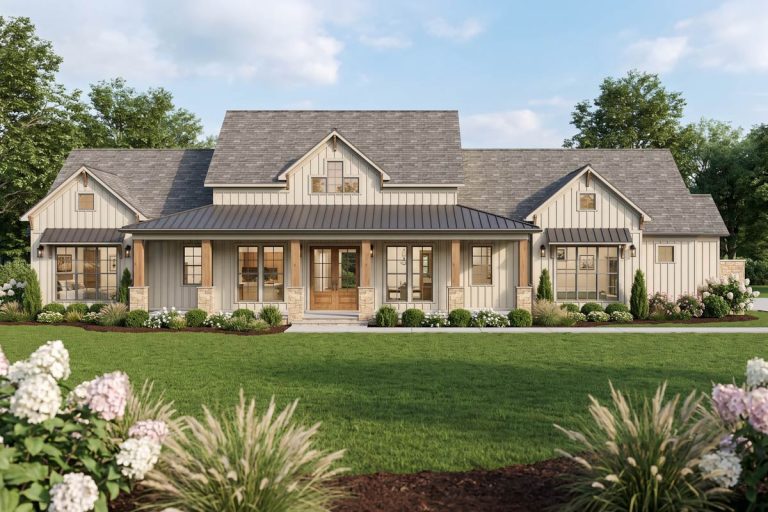 Modern Farmhouse House Plan with 3 Bedrooms and Spacious Finished Bonus Room (Floor Plan)
